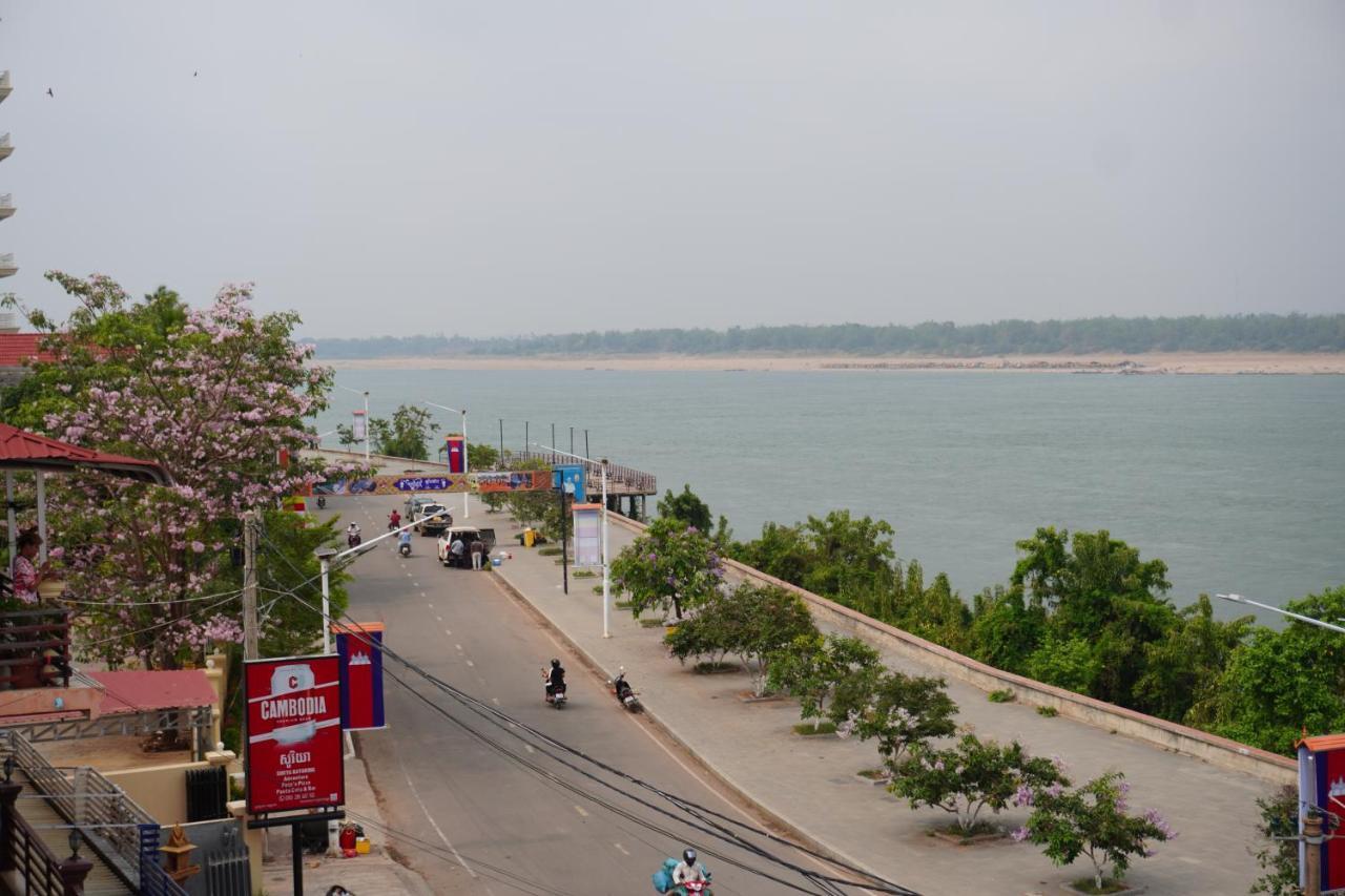 Hotel Le Tonle Kratie Exterior foto