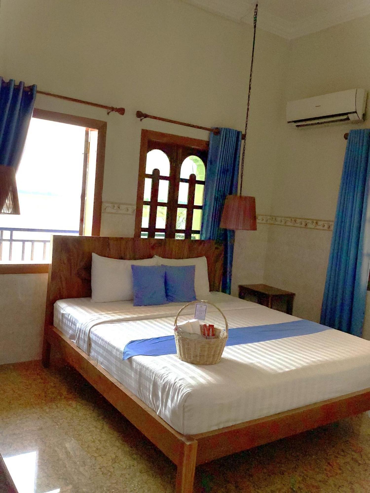 Hotel Le Tonle Kratie Exterior foto